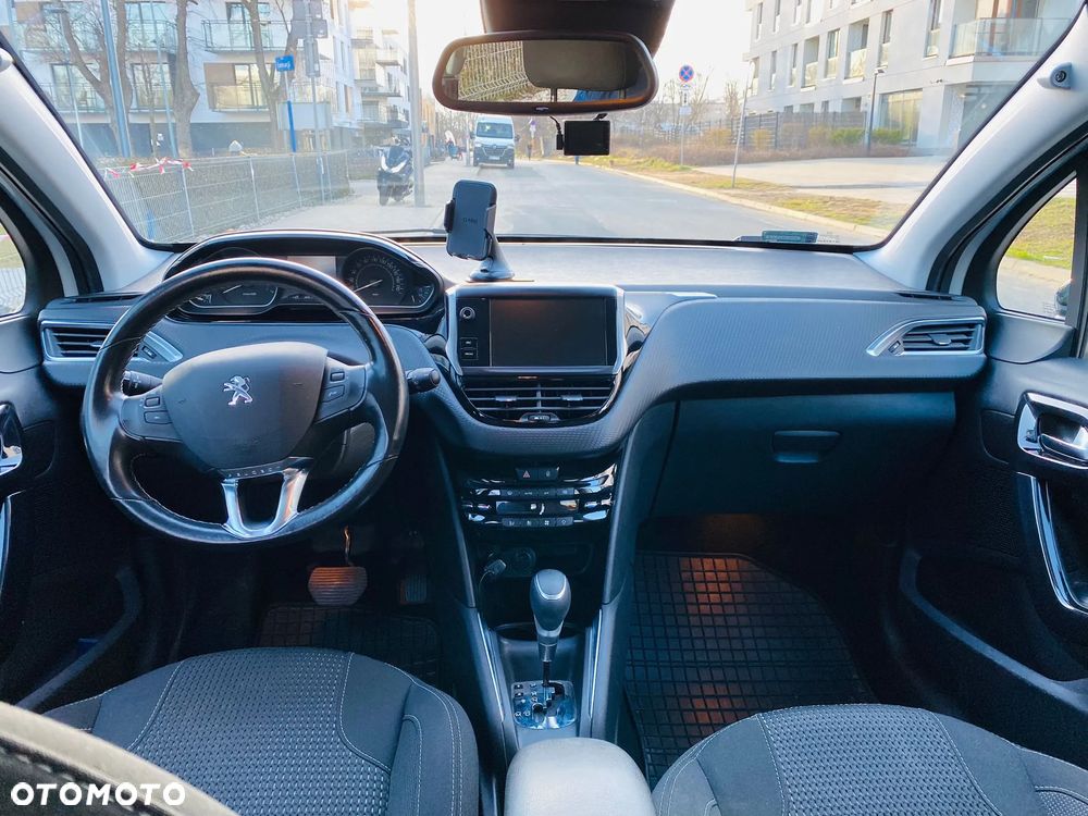 Peugeot 208 1.2 PureTech GPF Allure S&S EAT6 - 2