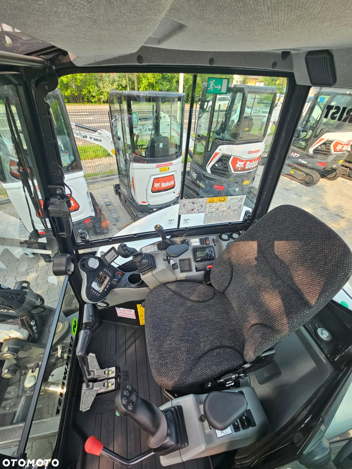 Bobcat E55z/E60/E88/E10z - 12