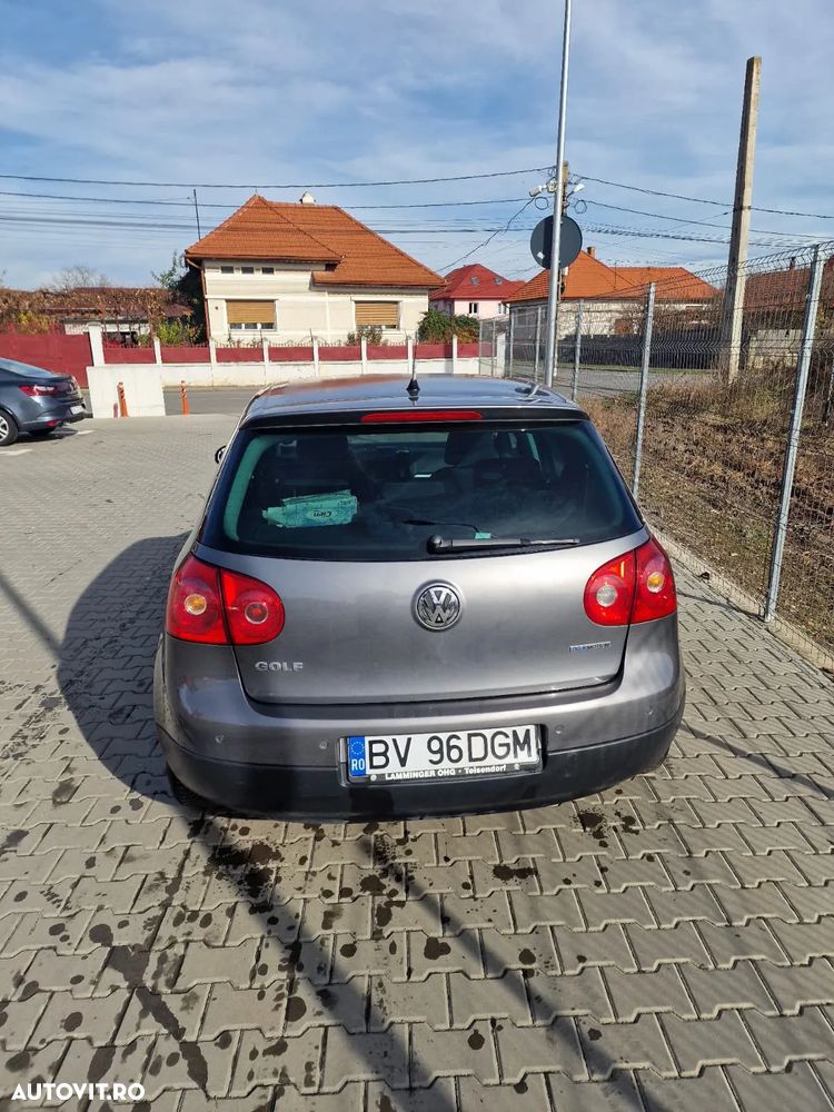 Volkswagen Golf - 2