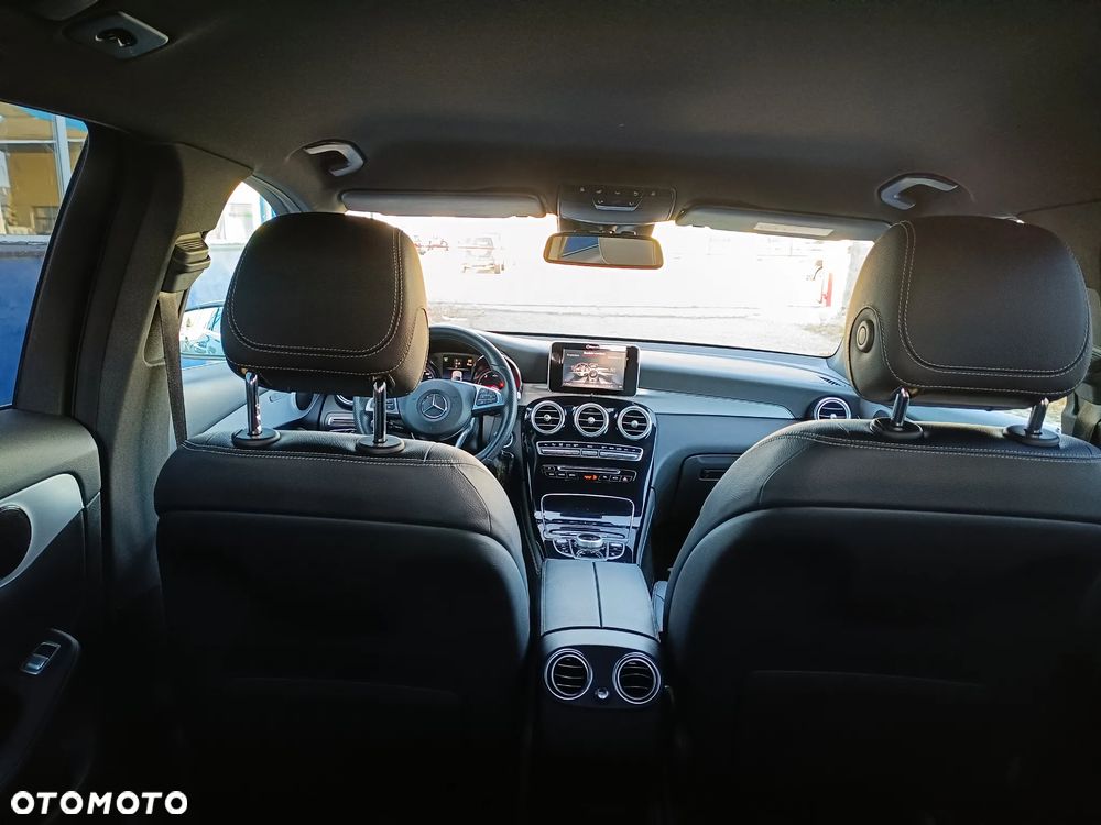 Mercedes-Benz GLC 220 d 4Matic 9G-TRONIC AMG Line - 20