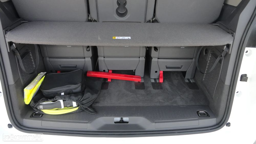 VW Multivan - 28