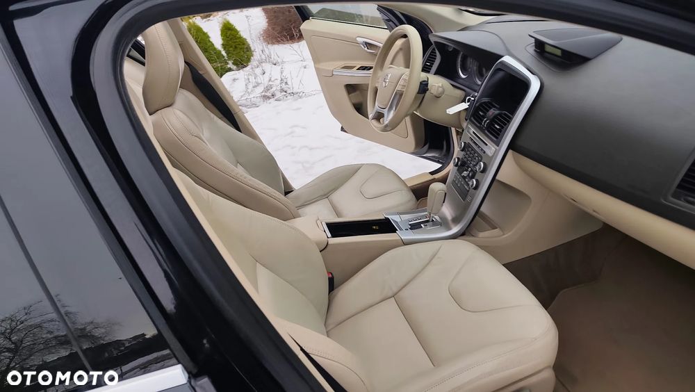 Volvo XC 60 D5 AWD RDesign - 35