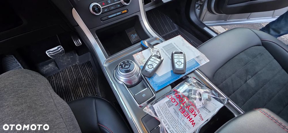 Ford Edge 2.0 EcoBlue Twin-Turbo 4WD ST-Line - 23