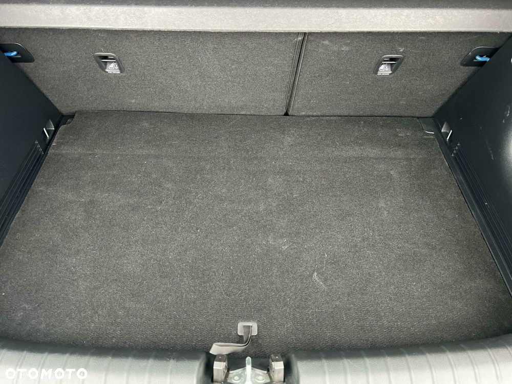 Kia Stonic - 27