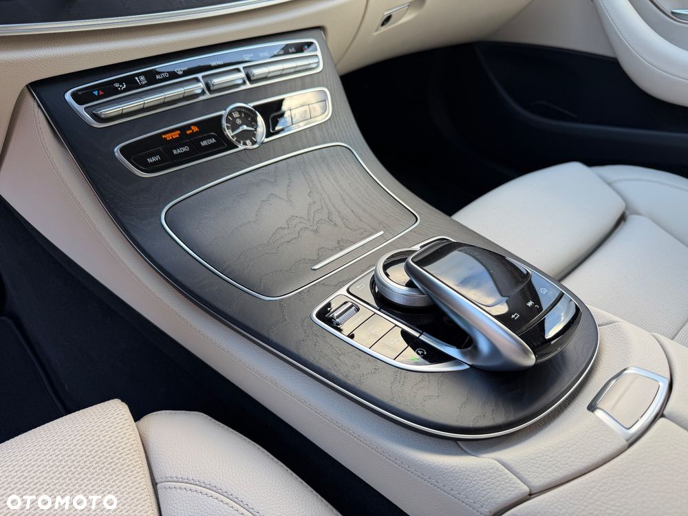 Mercedes-Benz Klasa E 300 d 9G-TRONIC Avantgarde - 13