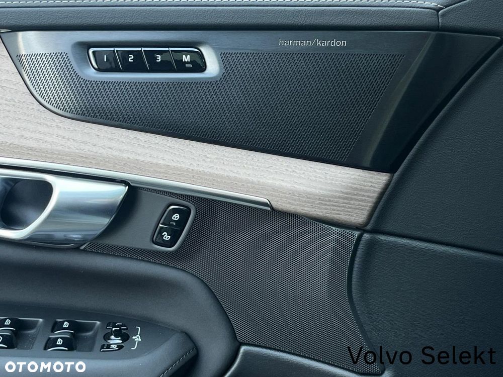 Volvo XC 90 - 33
