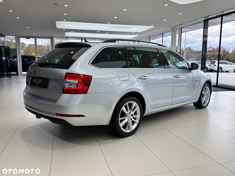 Skoda Octavia 2.0 TDI Style DSG - 5