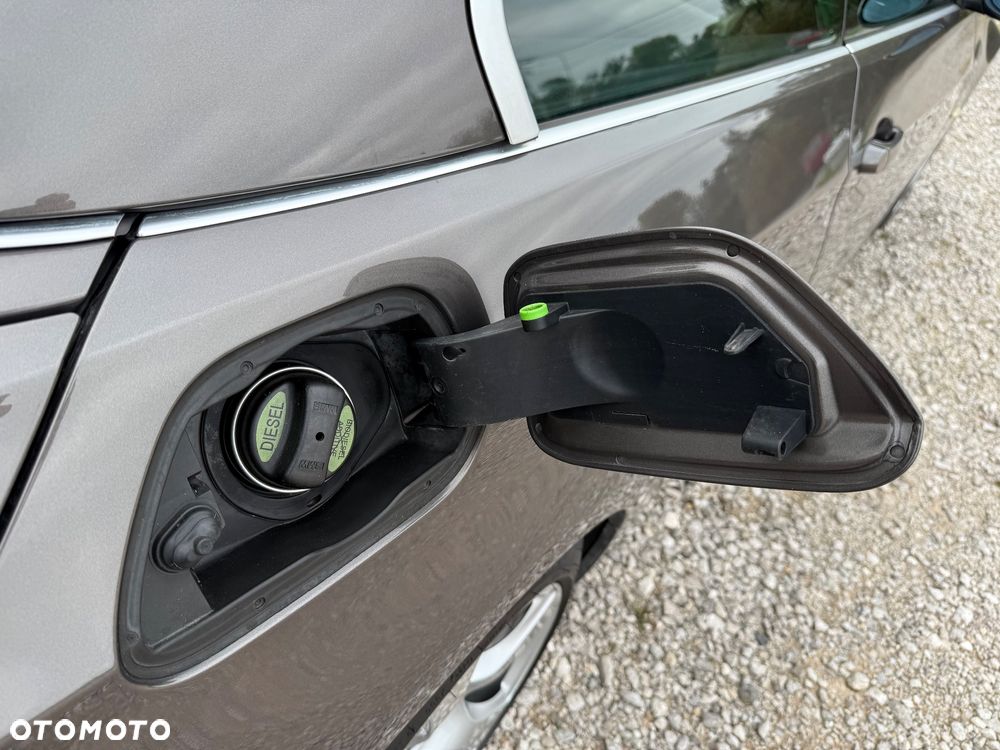 BMW Seria 3 - 25