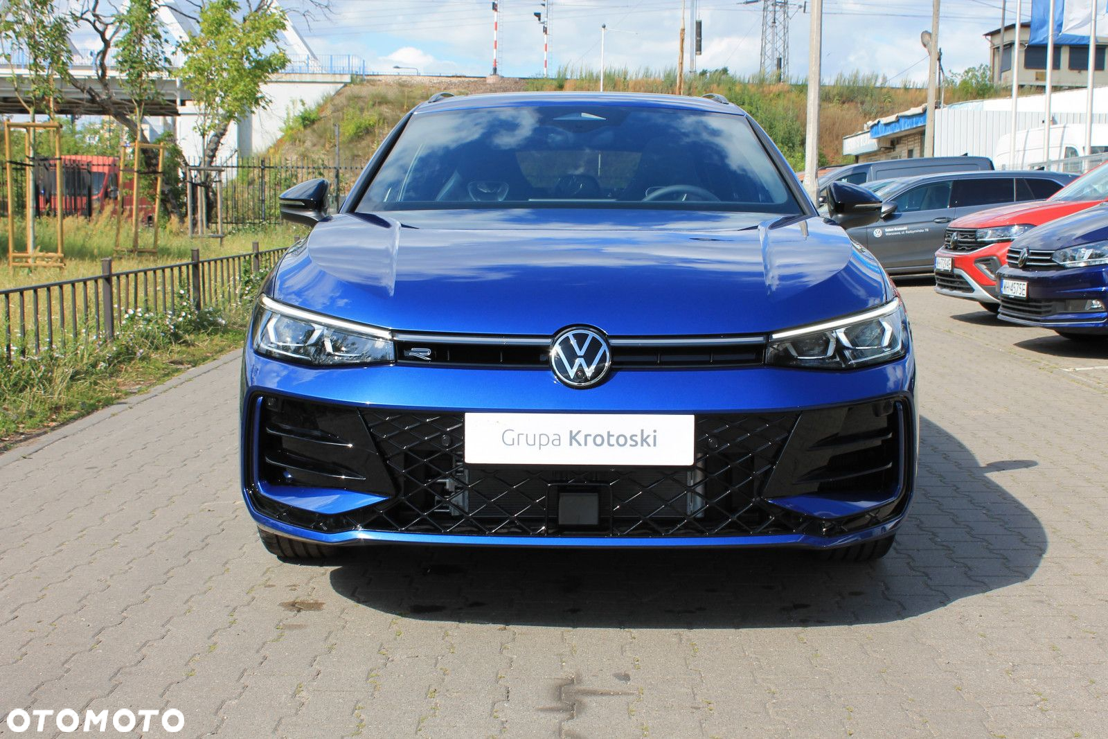Volkswagen Passat - 2