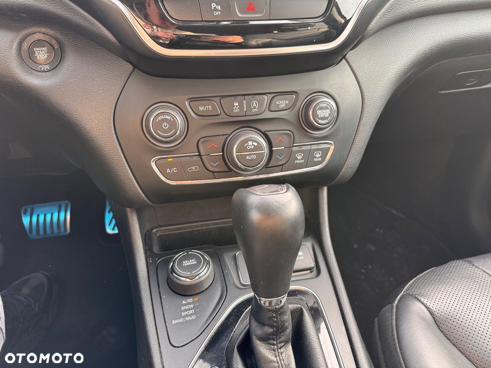 Jeep Cherokee 3.2 V6 Active Drive I Limited - 12