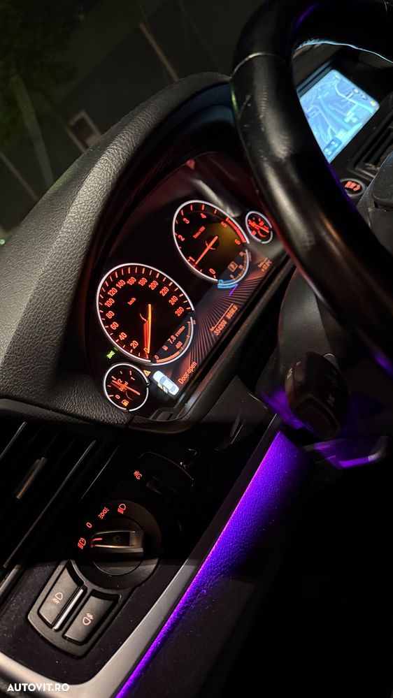 BMW Seria 5 520d Aut. - 6