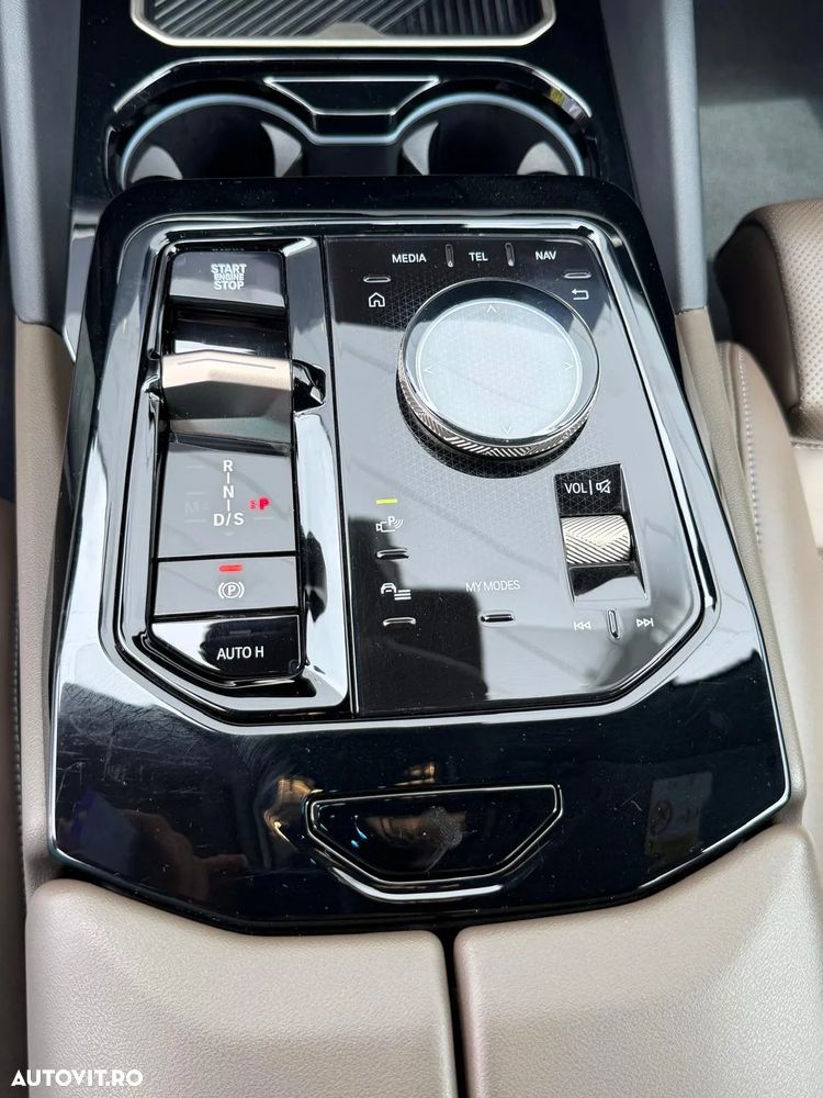 BMW Seria 5 520d xDrive AT MHEV - 16