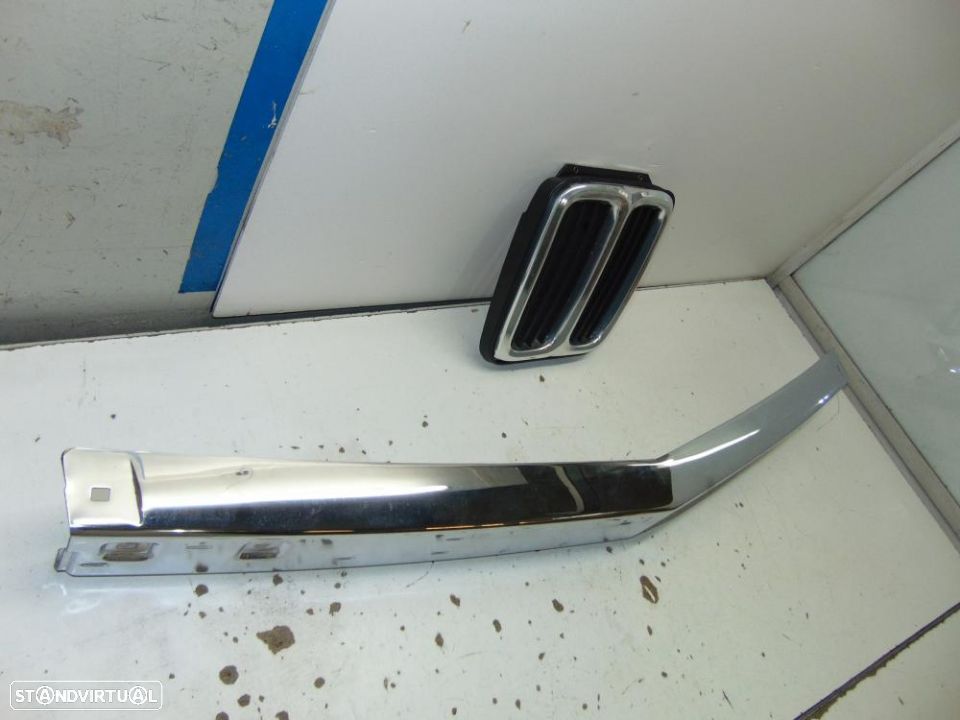 BMW E12 série 5 1974 a 1982 centro do pára-choques - 2