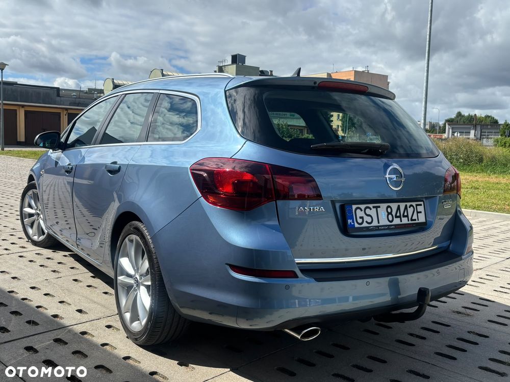 Opel Astra 1.4 Turbo Design Edition - 8