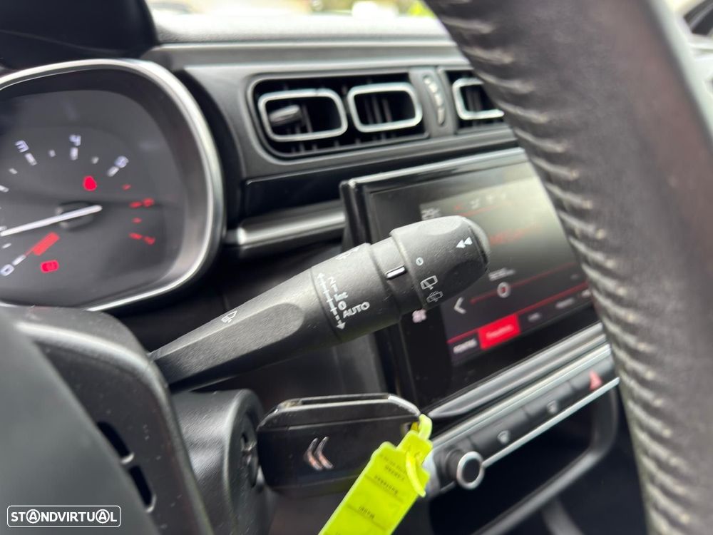 Citroën C3 1.2 PureTech Shine - 21