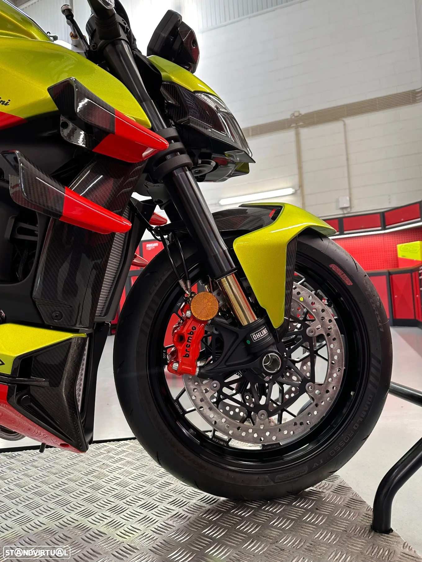 Ducati Streetfighter V4 Lamborghini N° 583/630 - 2