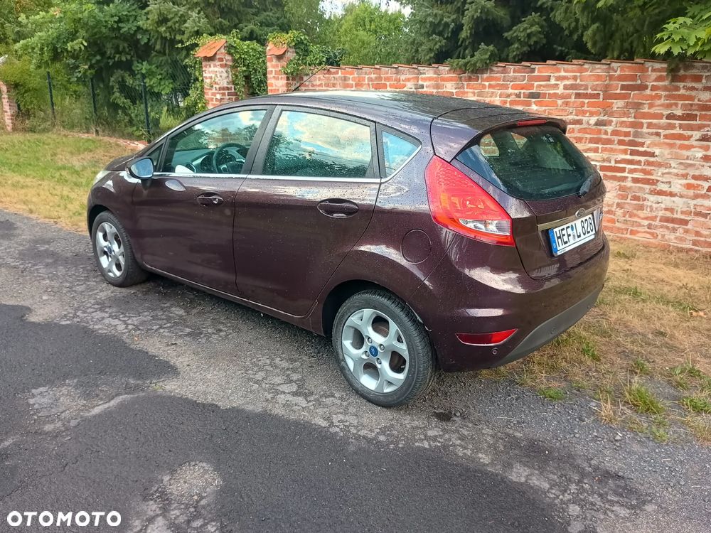 Ford Fiesta 1.25 Titanium EU5 - 4