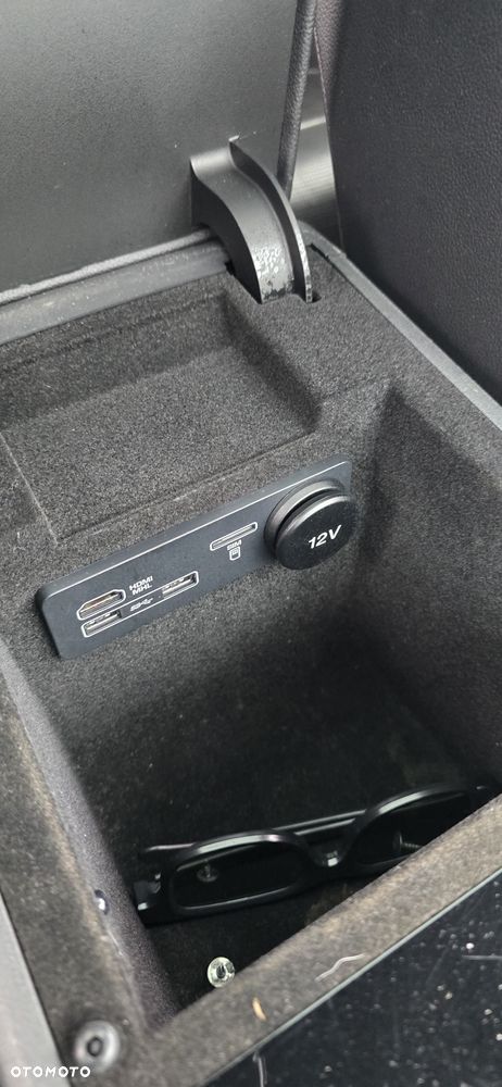 Jaguar F-Pace 20d AWD R-Sport - 24