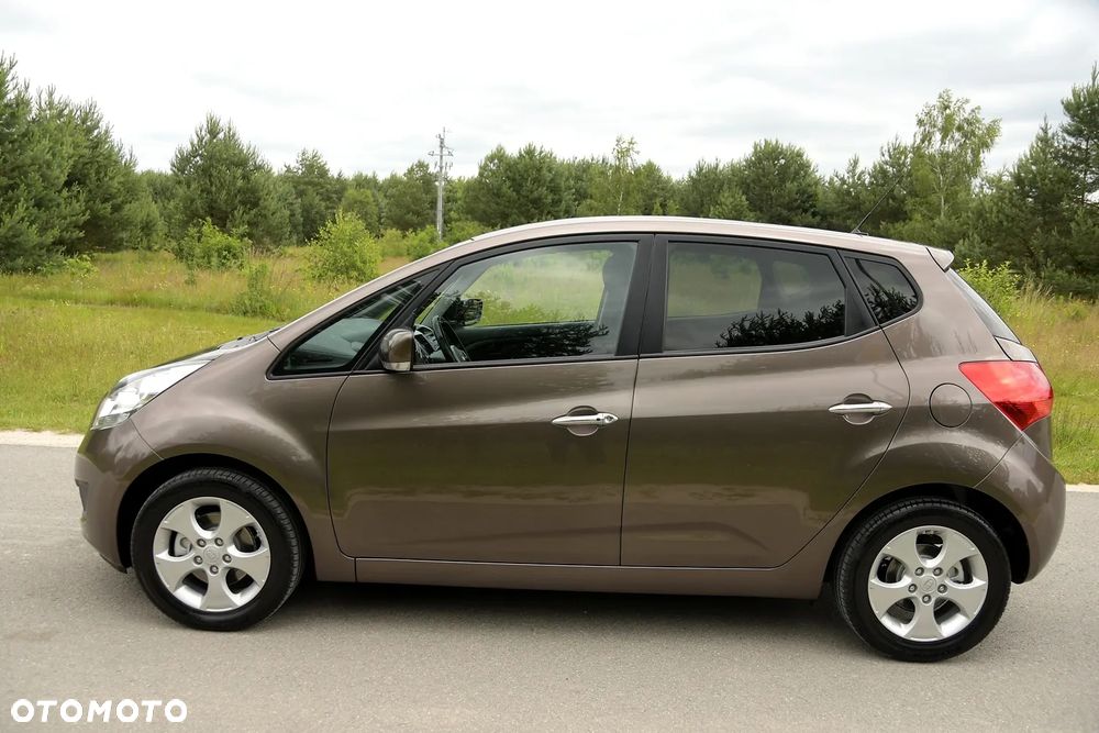 Kia Venga - 4