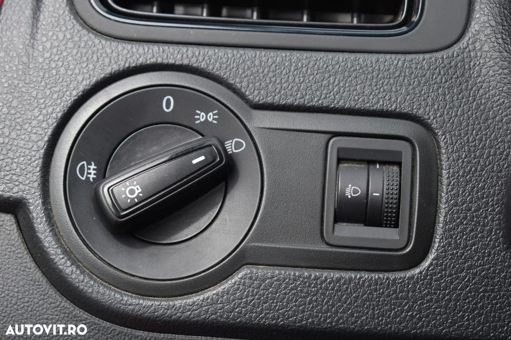 Volkswagen Polo - 32
