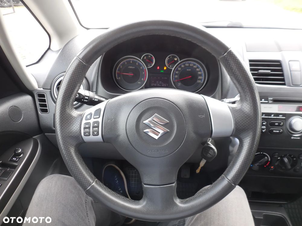Suzuki SX4 - 18