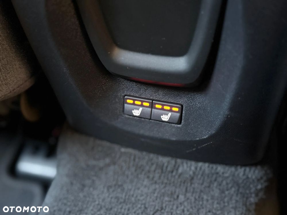 Volvo V40 Cross Country D3 Geartronic Momentum - 29