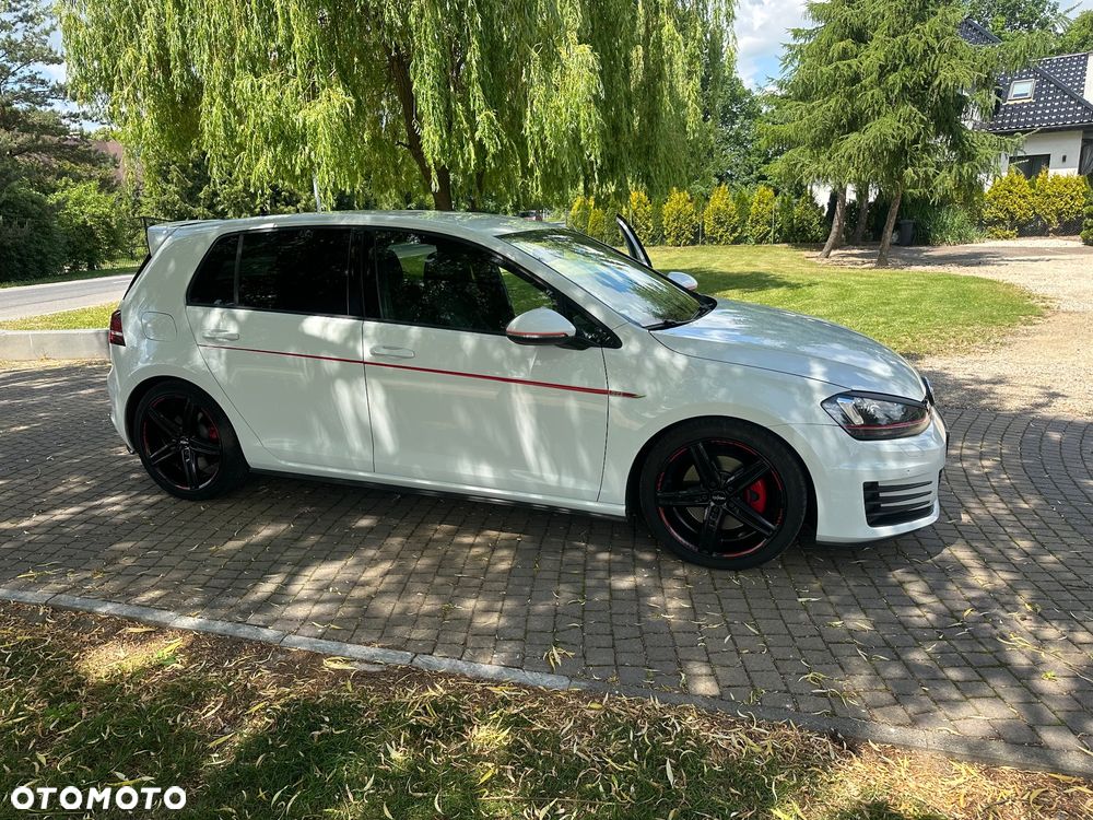 Volkswagen Golf 2.0 TSI BMT GTI - 3