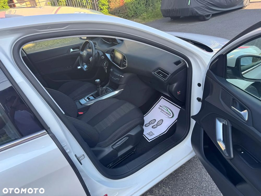 Peugeot 308 - 11