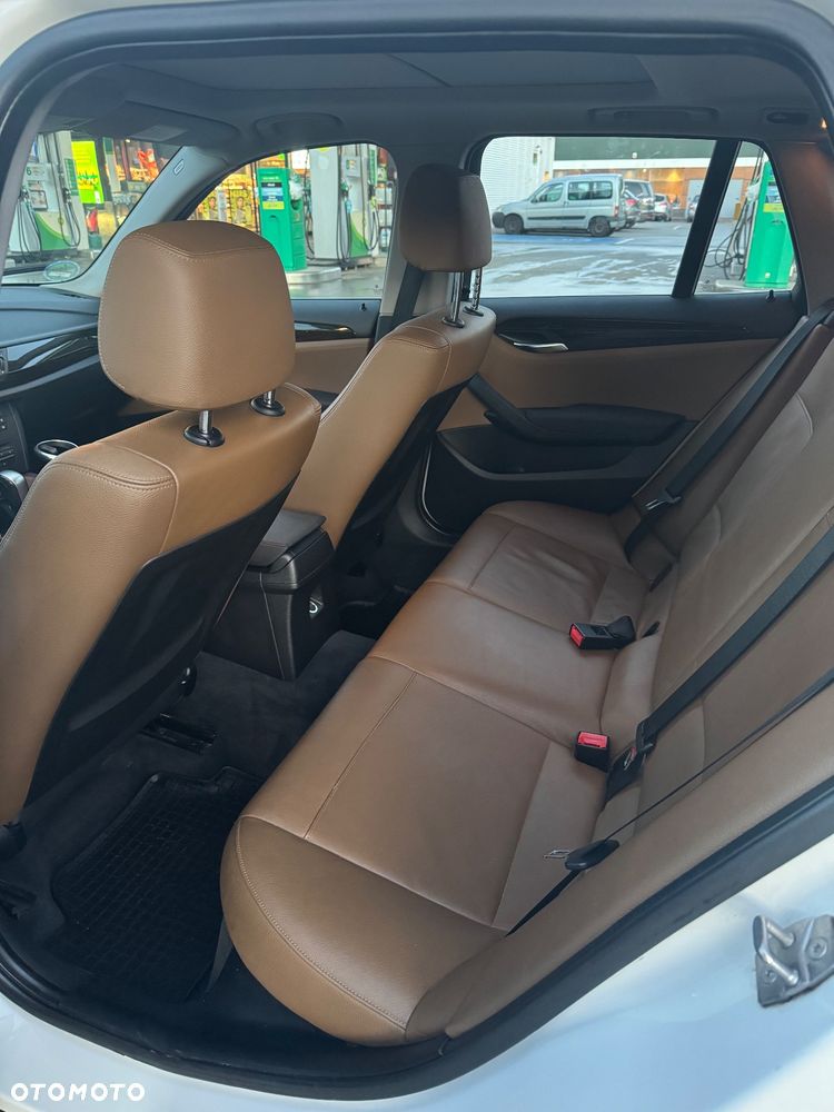 BMW X1 xDrive23d - 16