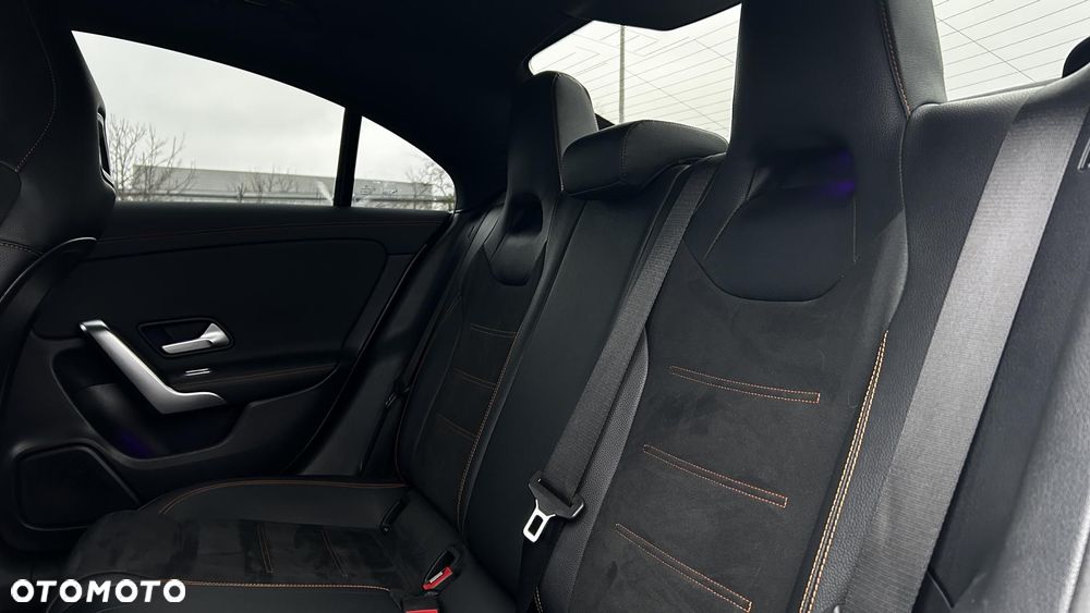 Mercedes-Benz CLA 220 4-Matic Edition 1 7G-DCT - 27