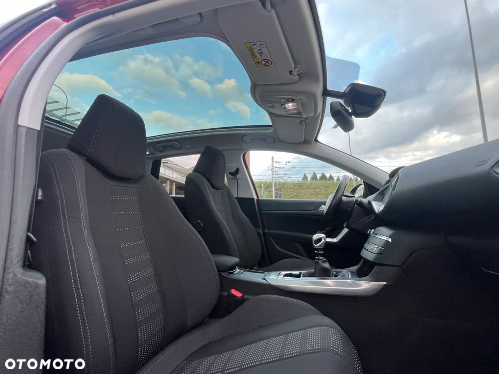 Peugeot 308 - 13