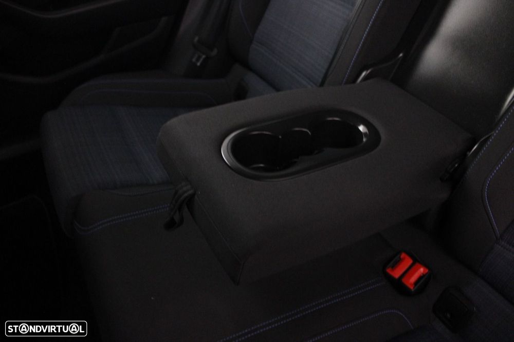 Volkswagen Passat Variant 1.4 TSI GTE Plug-in — fotografia 43