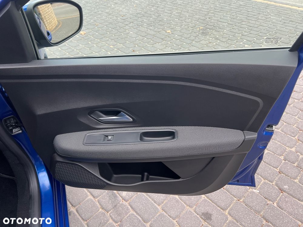 Dacia Sandero Stepway TCe 110 Expression + - 31