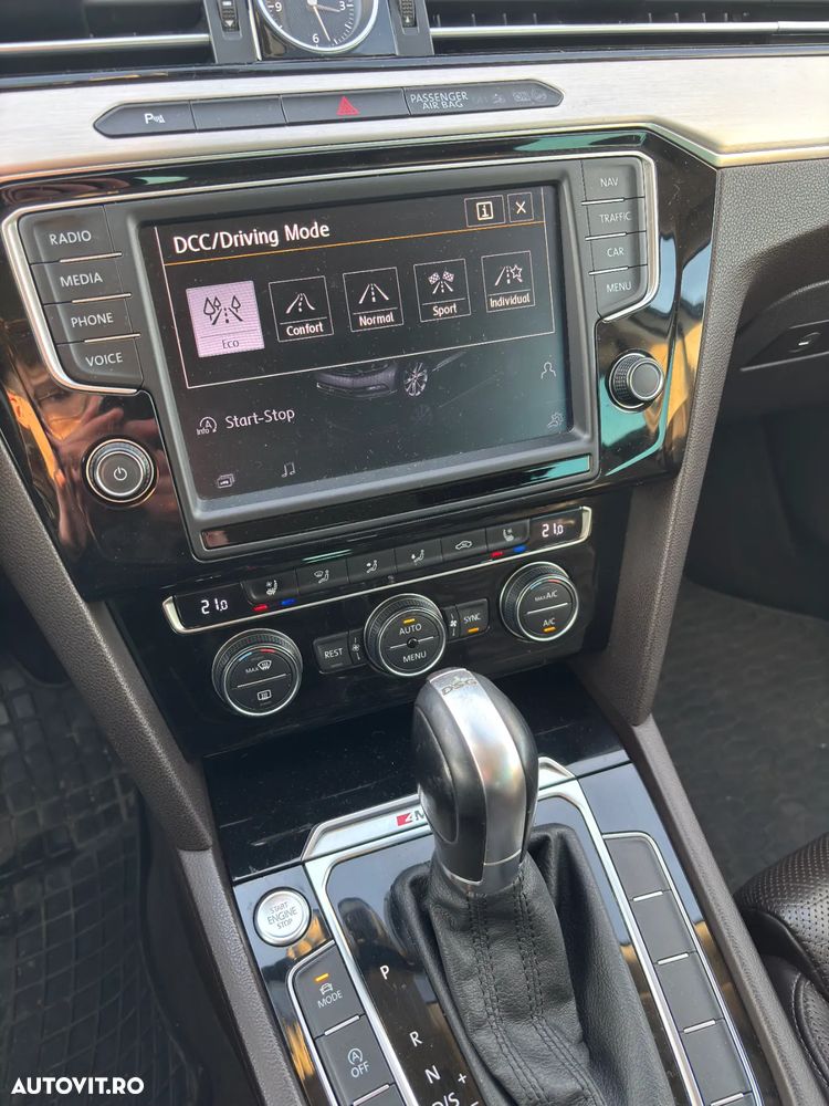 Volkswagen Passat Variant 2.0 TDI DSG 4Motion Highline - 16