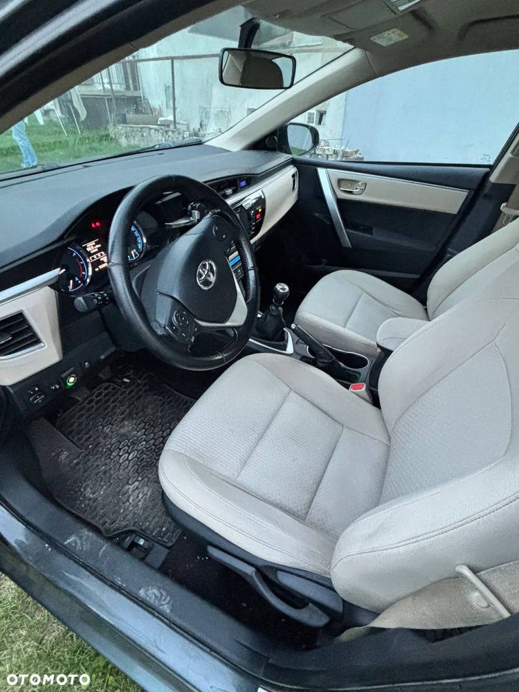 Toyota Corolla 1.6 Premium - 5