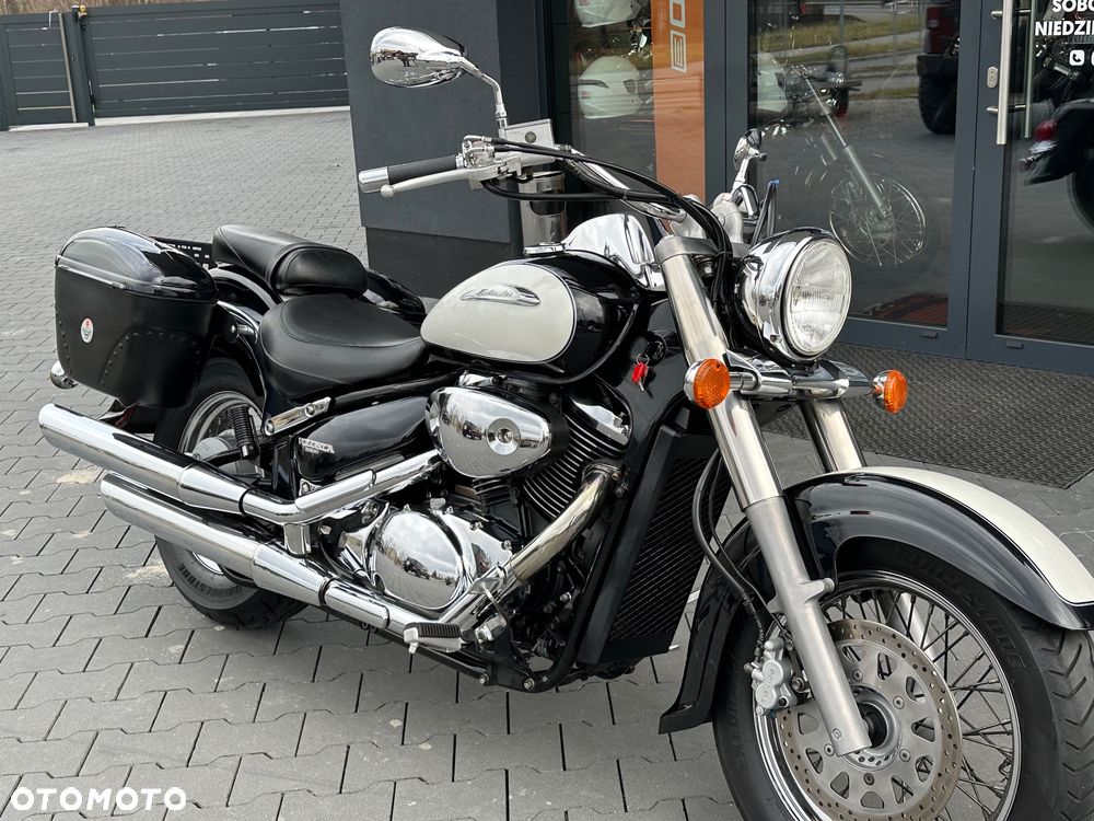 Suzuki VL 800 Volusia - 22