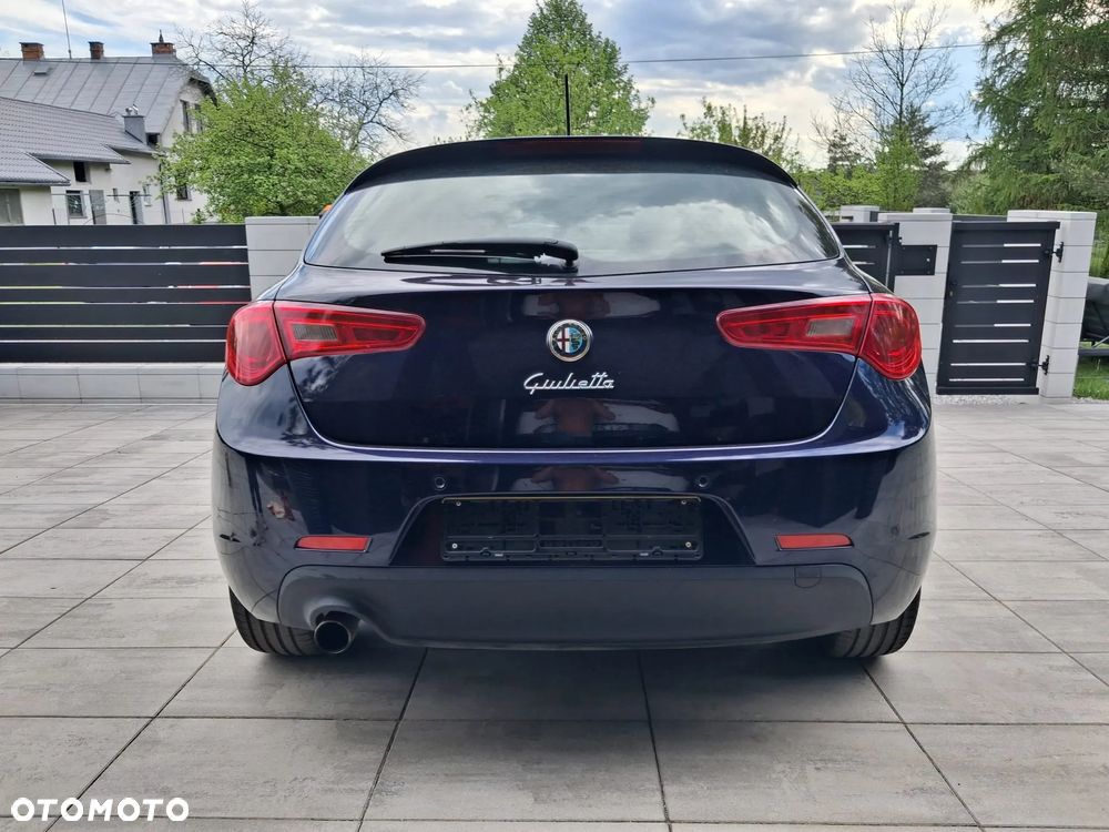Alfa Romeo Giulietta - 5
