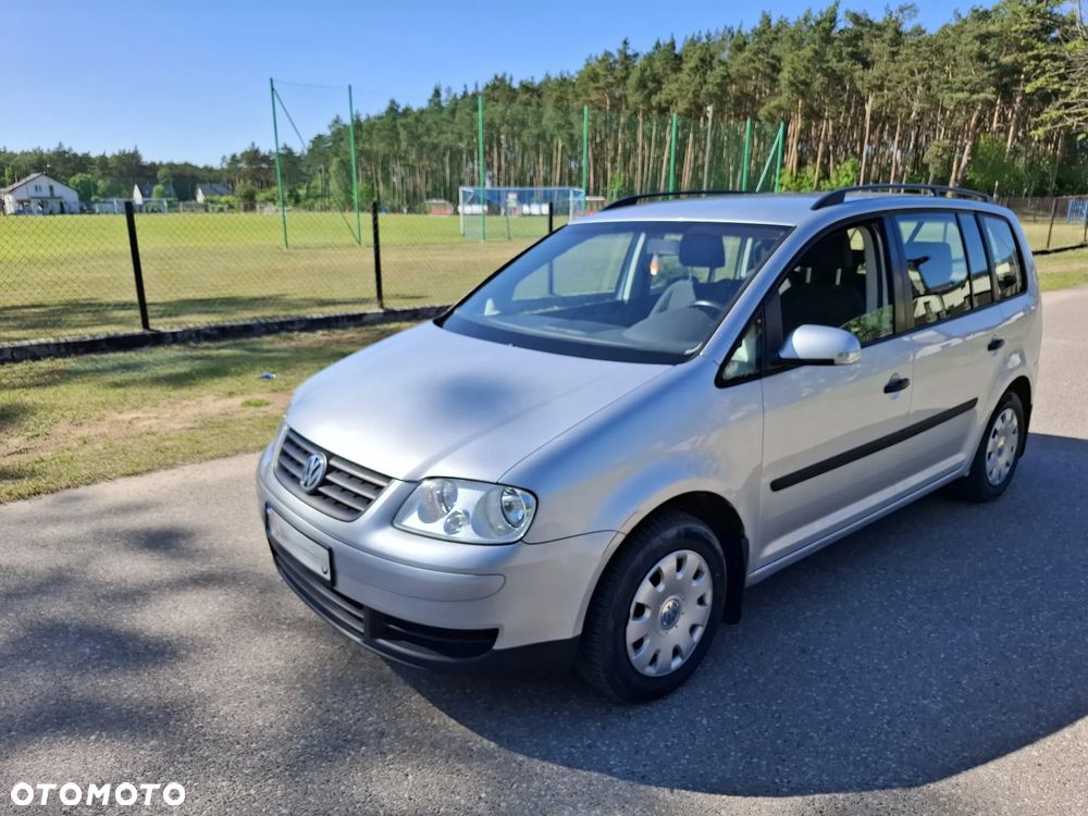 Volkswagen Touran 1.6 Basis - 1