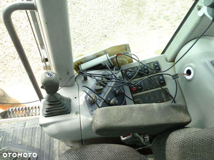 Volvo G946 - 13