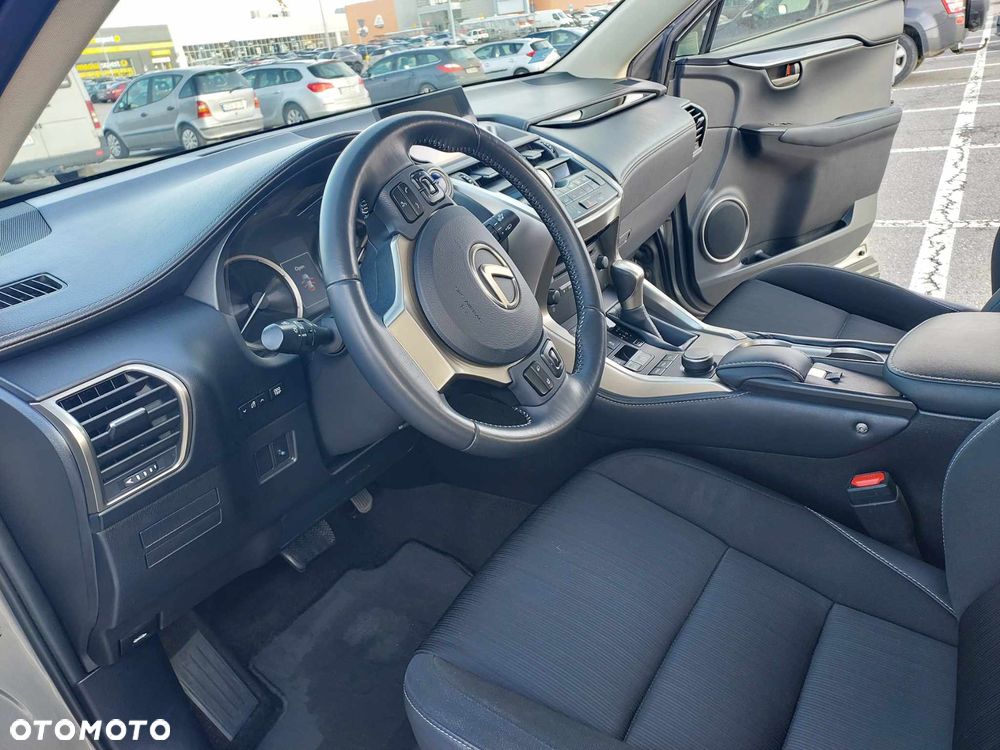 Lexus NX 300h Elite AWD - 11