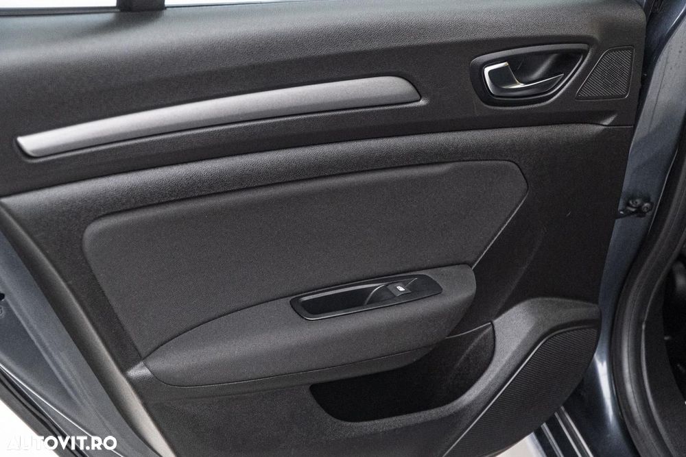 Renault Megane BLUE dCi 115 INTENS - 39