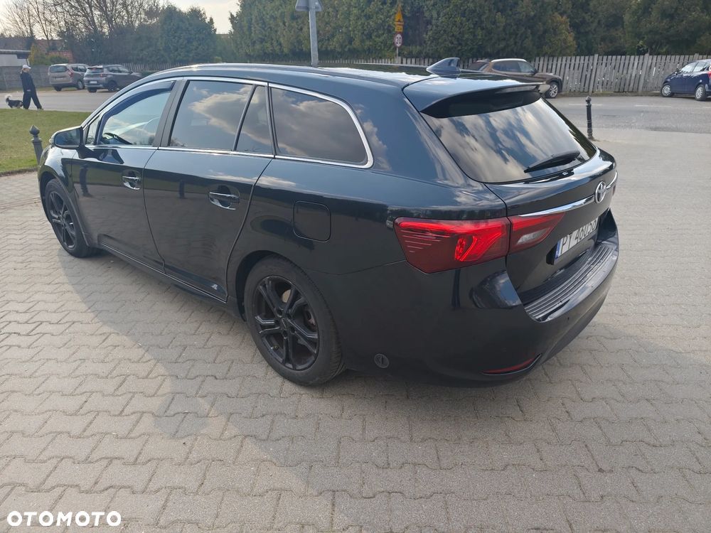 Toyota Avensis 1.8 Premium MS - 6