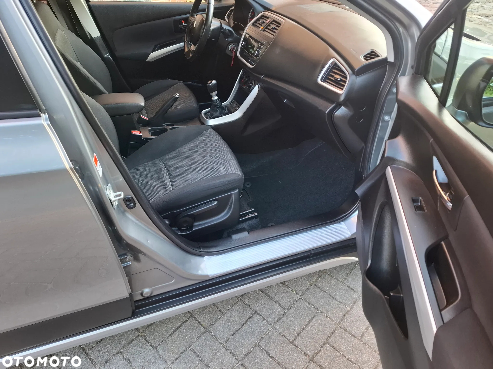 Suzuki SX4 S-Cross 1.6 DDiS 4x2 Comfort - 34