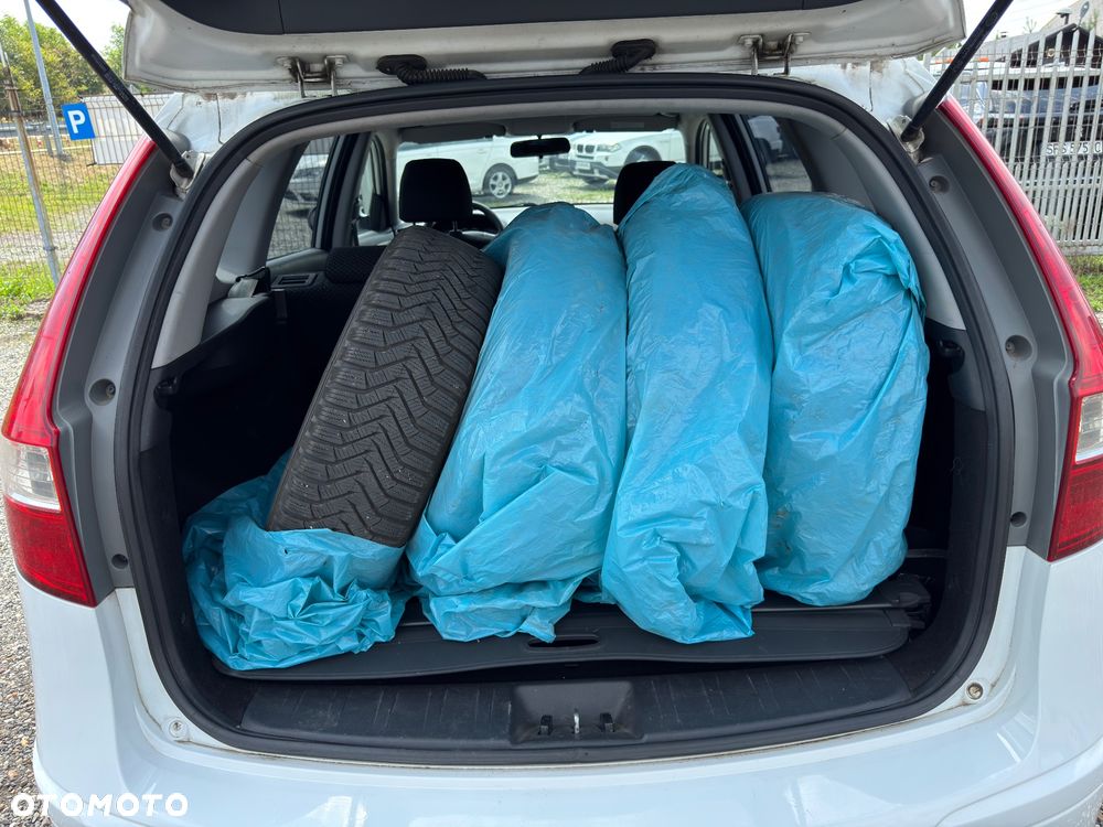 Hyundai i30 i30cw 1.6 CRDi blue Classic - 21