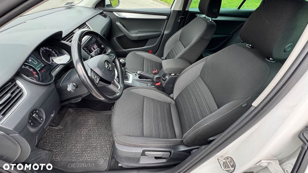 Skoda Octavia 1.6 TDI Ambition - 11