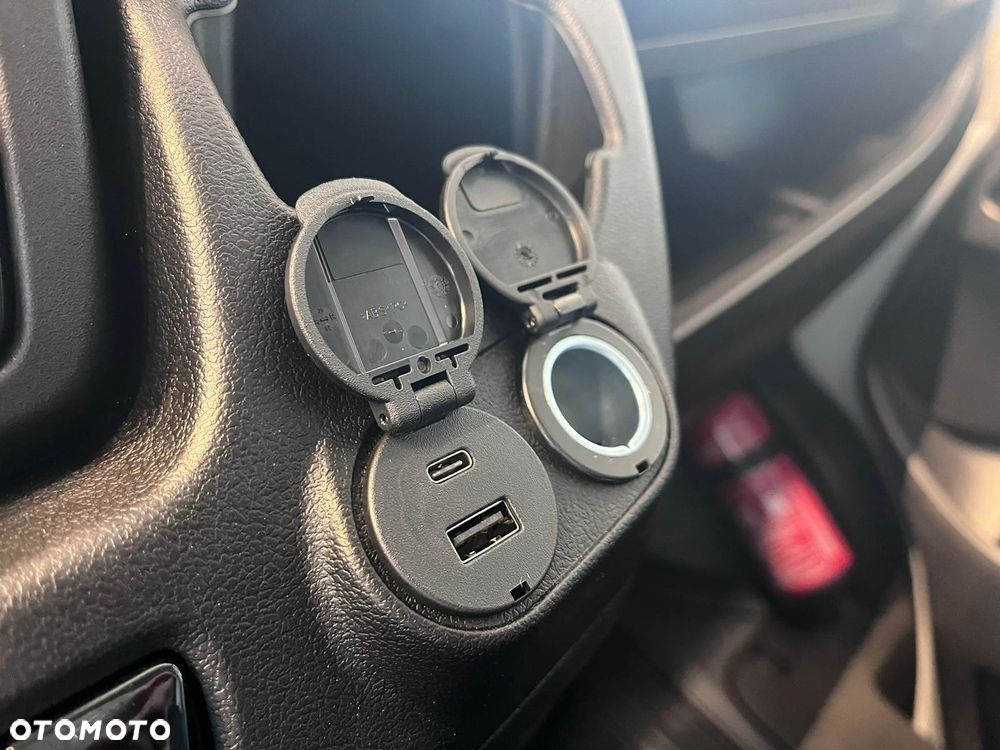 Toyota Proace MAX - 16