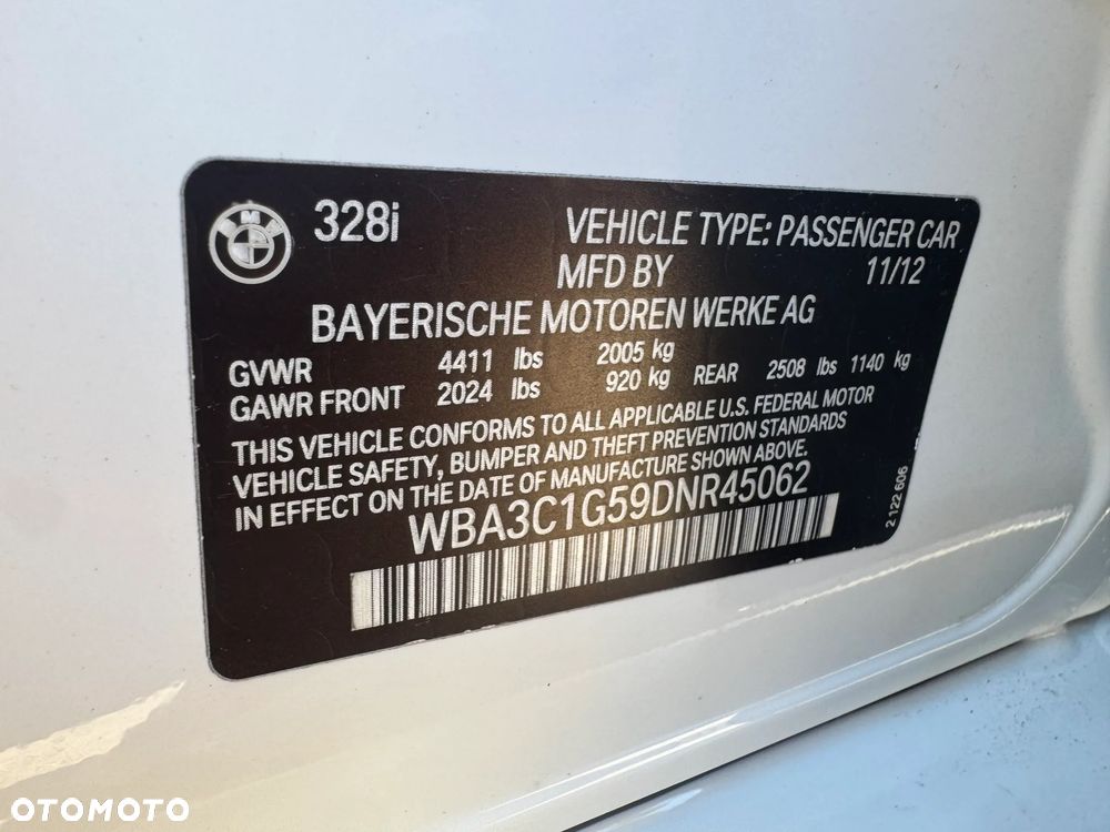 BMW Seria 3 328i Luxury Line - 10