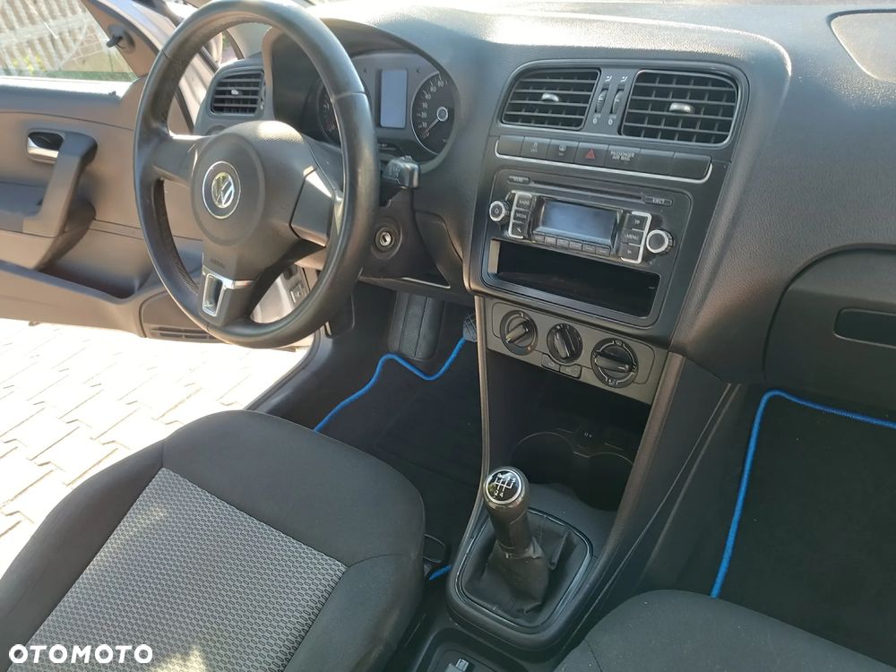 Volkswagen Polo - 4