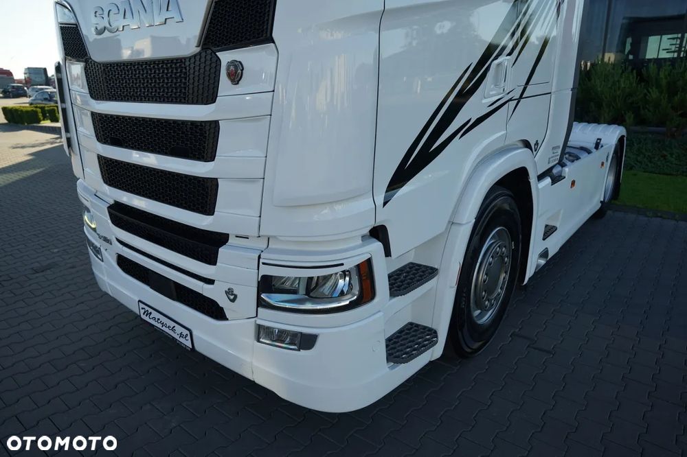 Scania S 580 / V8 / RETARDER / KLIMA POSTOJOWA / CAŁA NA PODUSZKACH / SKÓRY / - 11