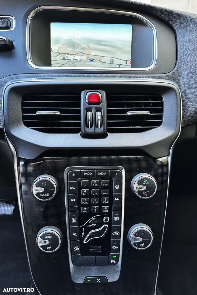 Volvo V40 D4 Aut Summum - 19